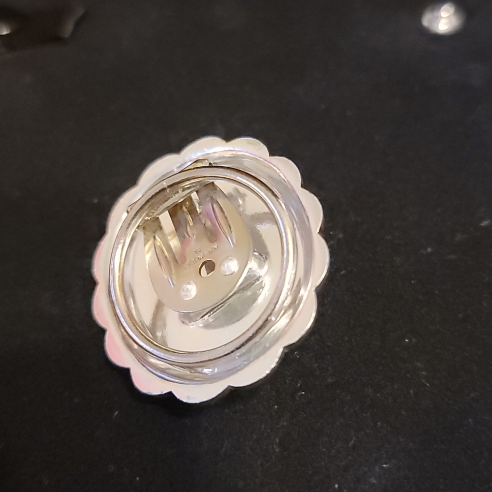Vintage Oval Scarf Catch - Picture 2 of 3